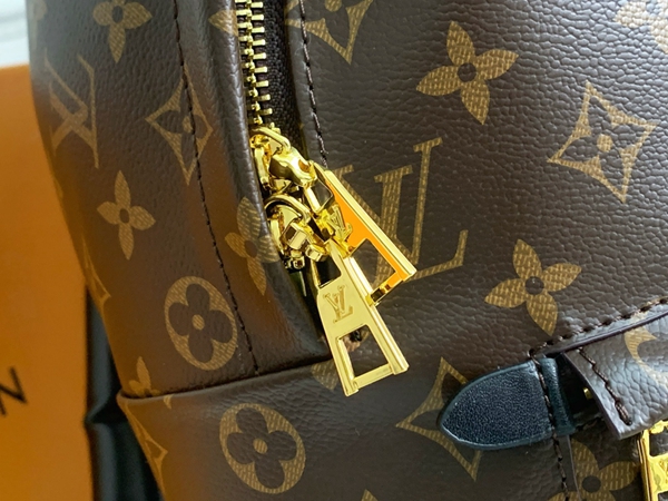 ルイヴィトンバッグ内部構造